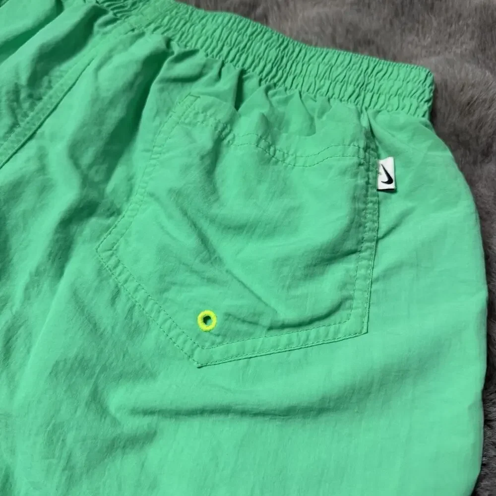 Nike Solid Icon 5” in Swim Shorts Green Men's Size Large